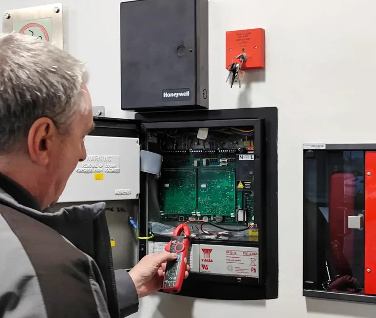 hmo-fire-alarm-panel-installation-london